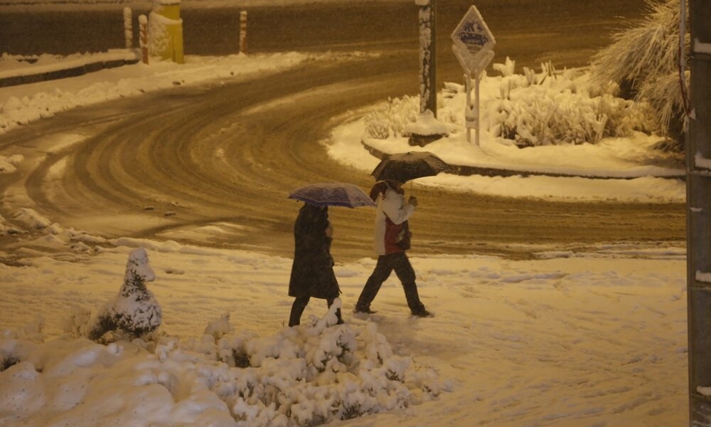 بارش برف و باران در جادههای ۱۲استان بارش برف و باران در جادههای ۱۲استان