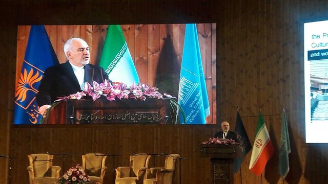 ظریف: تهدیدات ترامپ، تبلور تنفر ناشی از حقارت است ظریف: تهدیدات ترامپ، تبلور تنفر ناشی از حقارت است