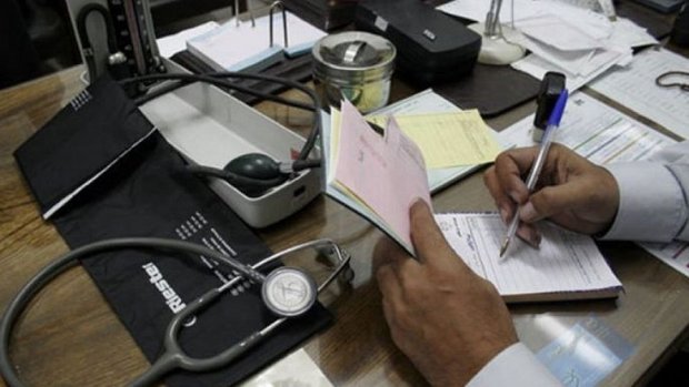 مردان ایرانی وقت و پول دکتر رفتن ندارند مردان ایرانی وقت و پول دکتر رفتن ندارند