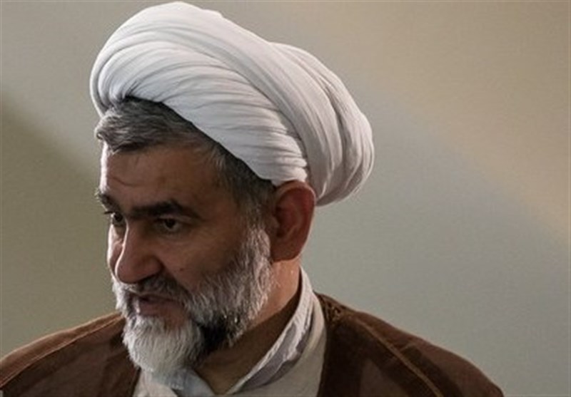 حبس برای کسانی که در بقاع متبرکه اقدام غیرمتعارف داشتند حبس برای کسانی که در بقاع متبرکه اقدام غیرمتعارف داشتند