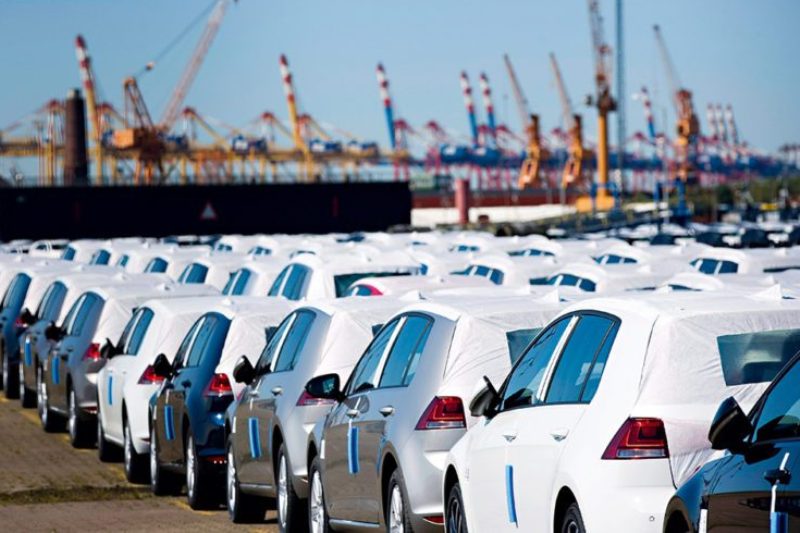 قیمت خودروهای خارجی نصف میشود؟ قیمت خودروهای خارجی نصف میشود؟