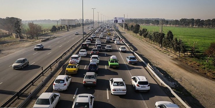 آغاز اخذ عوارض پیمایشی در آزادراه تهران-ساوه آغاز اخذ عوارض پیمایشی در آزادراه تهران-ساوه