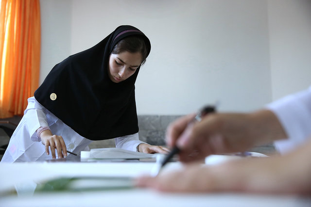 انتقاد از کنکوری شدن برخی دروس مهارتی هنرستانها انتقاد از کنکوری شدن برخی دروس مهارتی هنرستانها