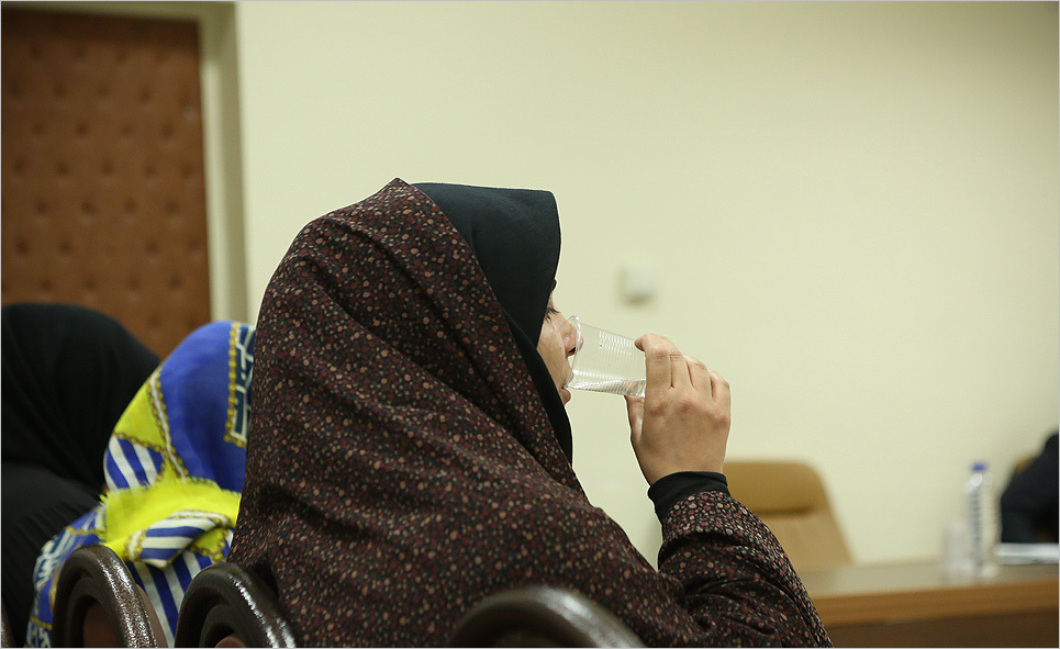 آزادی عروس قاتل از زندان آزادی عروس قاتل از زندان