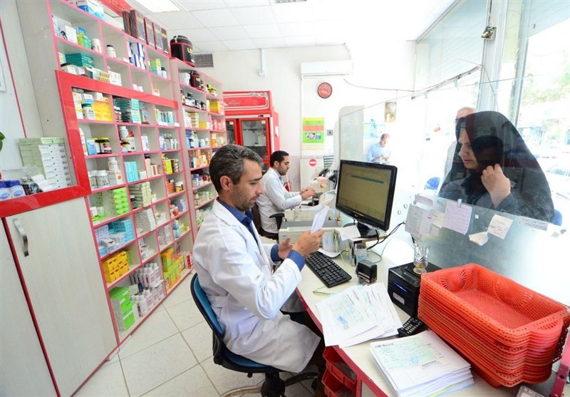 ماسک و محلولهای شوینده رایگان توزیع میشود ماسک و محلولهای شوینده رایگان توزیع میشود