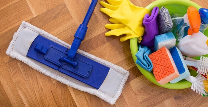 چگونه در خانهتکانی آسیب نبینیم؟ چگونه در خانهتکانی آسیب نبینیم؟