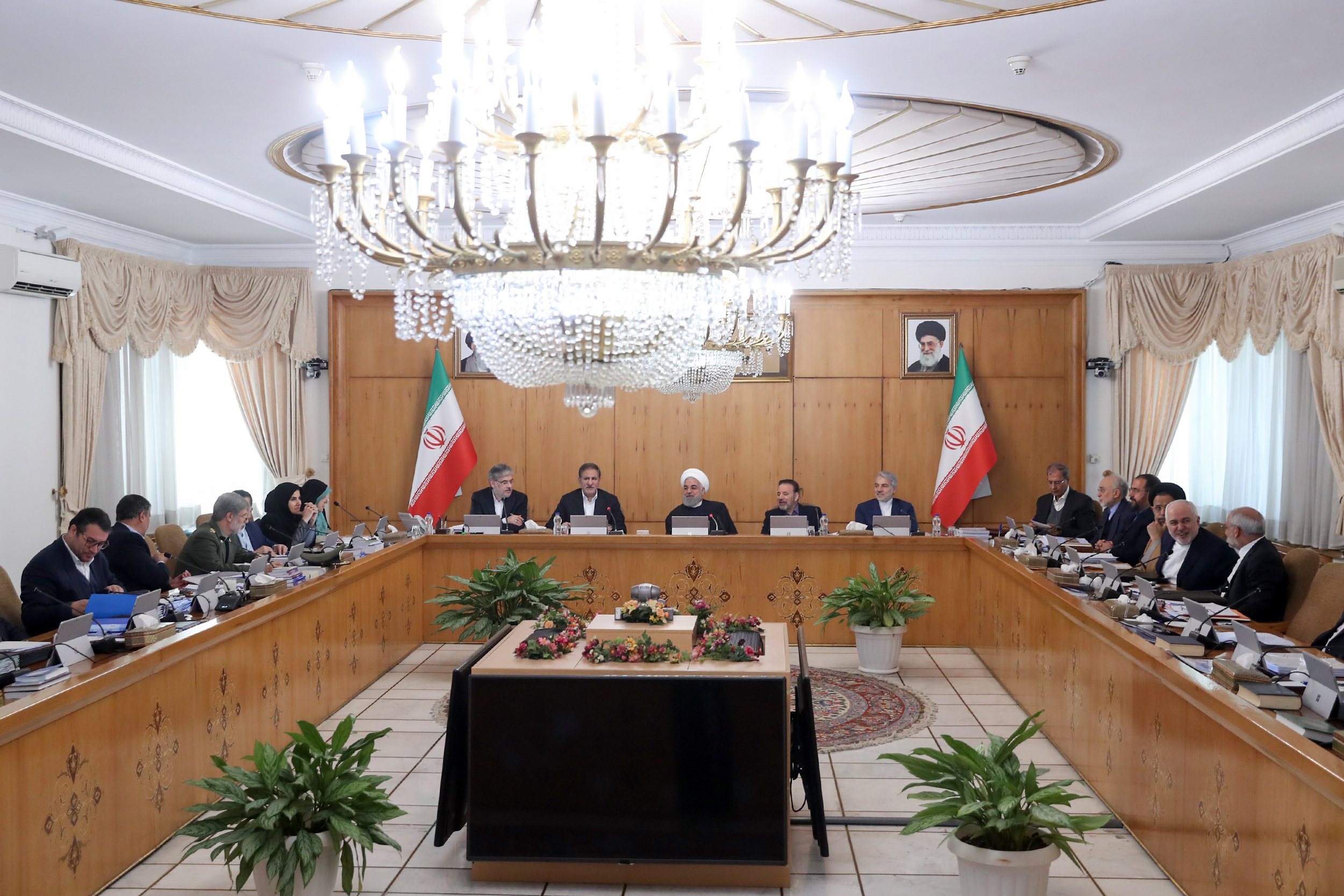 سازمان برنامه و بودجه موظف به تامین هزینههای مقابله با کرونا شد سازمان برنامه و بودجه موظف به تامین هزینههای مقابله با کرونا شد