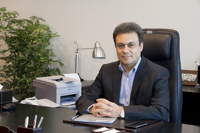 کار متعهدانه سنگ بنای توسعه و پیشرفت است کار متعهدانه سنگ بنای توسعه و پیشرفت است