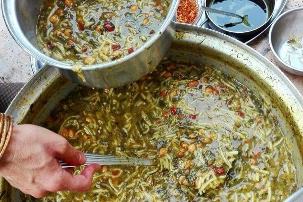 پهن کردن یک سفره افطار چقدر هزینه برمیدارد؟ پهن کردن یک سفره افطار چقدر هزینه برمیدارد؟