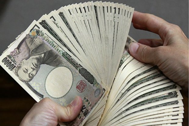 قدرت نمایی ین در برابر یورو و دلار قدرت نمایی ین در برابر یورو و دلار
