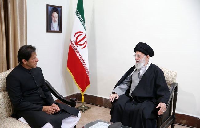 روابط ایران و پاکستان بر خلاف میل دشمنان باید تقویت شود/ از اهداف حرکتهای تروریستی در مرزها، آلوده کردن روابط 2کشور است روابط ایران و پاکستان بر خلاف میل دشمنان باید تقویت شود/ از اهداف حرکتهای تروریستی در مرزها، آلوده کردن روابط 2کشور است