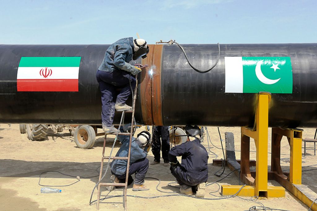 پاکستان، محرومیت خود ساخته از منابع امن انرژی در ایران پاکستان، محرومیت خود ساخته از منابع امن انرژی در ایران