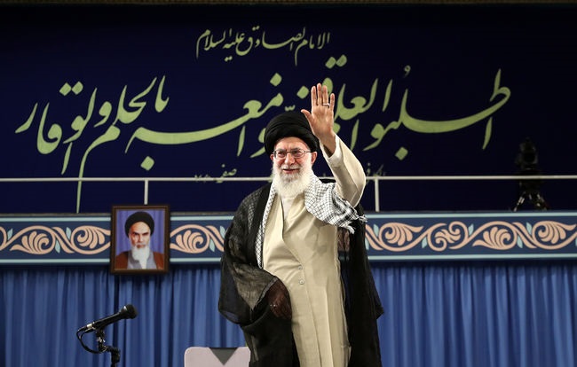 خصوصیسازی نیاز مبرم اقتصاد است/ مشکلات نظام پارلمانی برای کشور بیش از نظام ریاستی است خصوصیسازی نیاز مبرم اقتصاد است/ مشکلات نظام پارلمانی برای کشور بیش از نظام ریاستی است