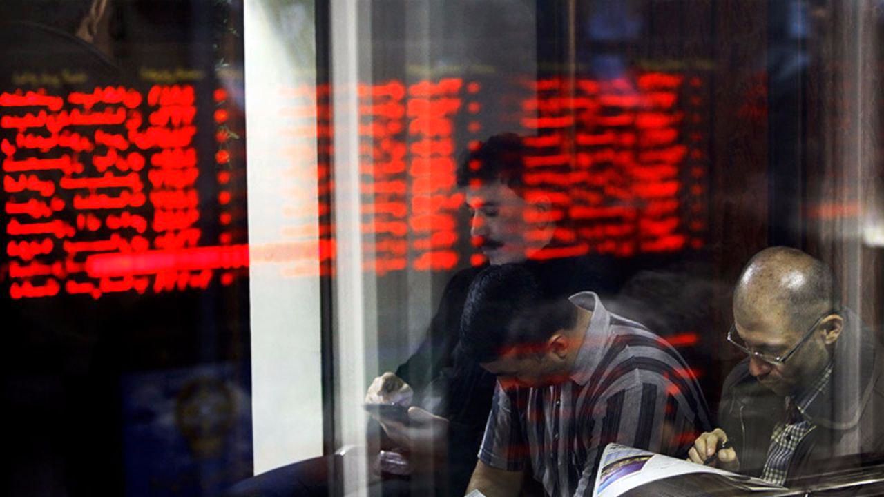 قرمزپوشی فلزی‌ها مهم‌ترین دلیل عقبگرد 0.93درصدی شاخص کل/ موج کاهش قیمت در بازارهای جهانی به بورس تهران رسید