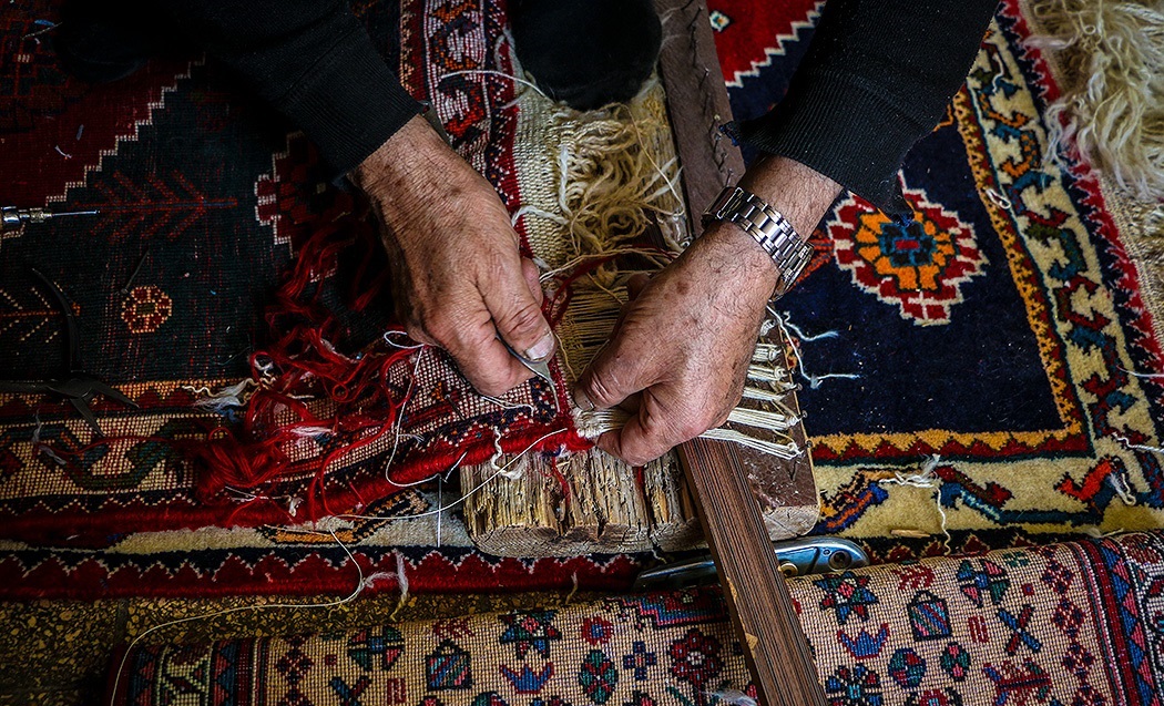 فعالان حوزه فرش دستباف بیمه میشوند فعالان حوزه فرش دستباف بیمه میشوند