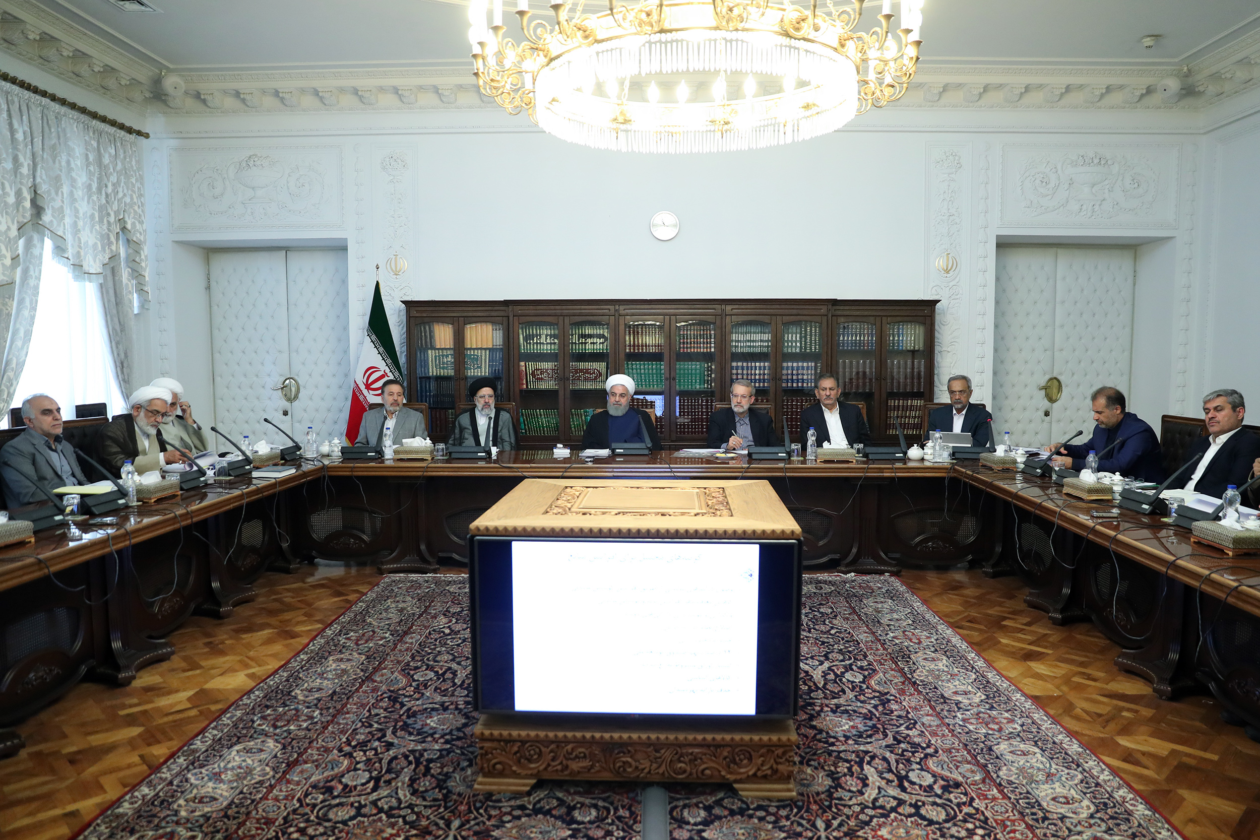 پرداخت ۱۰۰درصدی حقوق، عیدی و مزایای کارکنان و بازنشستگان، مستمریبگیران و طرح رتبهبندی معلمان/ بررسی راههای افزایش درآمد پرداخت ۱۰۰درصدی حقوق، عیدی و مزایای کارکنان و بازنشستگان، مستمریبگیران و طرح رتبهبندی معلمان/ بررسی راههای افزایش درآمد