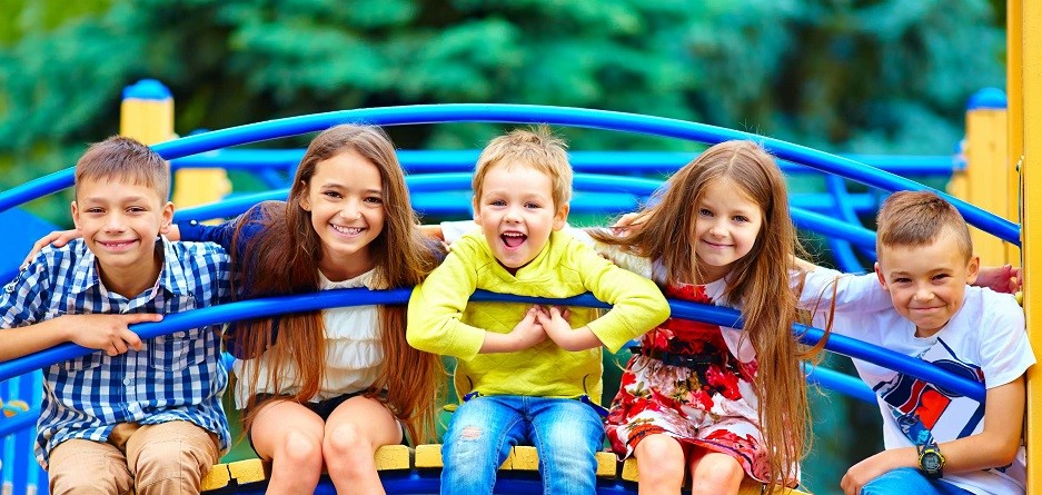 6پیشنهاد هیجانانگیز برای سرگرم کردن بچهها در تابستان 6پیشنهاد هیجانانگیز برای سرگرم کردن بچهها در تابستان