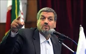 واکنش کواکبیان به خبر حضورش در جشن تولد ملکه انگلیس واکنش کواکبیان به خبر حضورش در جشن تولد ملکه انگلیس