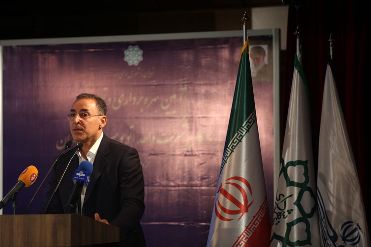 رونمایی از ۱۳اتوبوس دوکابین و ۱۱۷مینیبوس/ راهاندازی دو خط اتوبوس برقی در جنوب تهران رونمایی از ۱۳اتوبوس دوکابین و ۱۱۷مینیبوس/ راهاندازی دو خط اتوبوس برقی در جنوب تهران