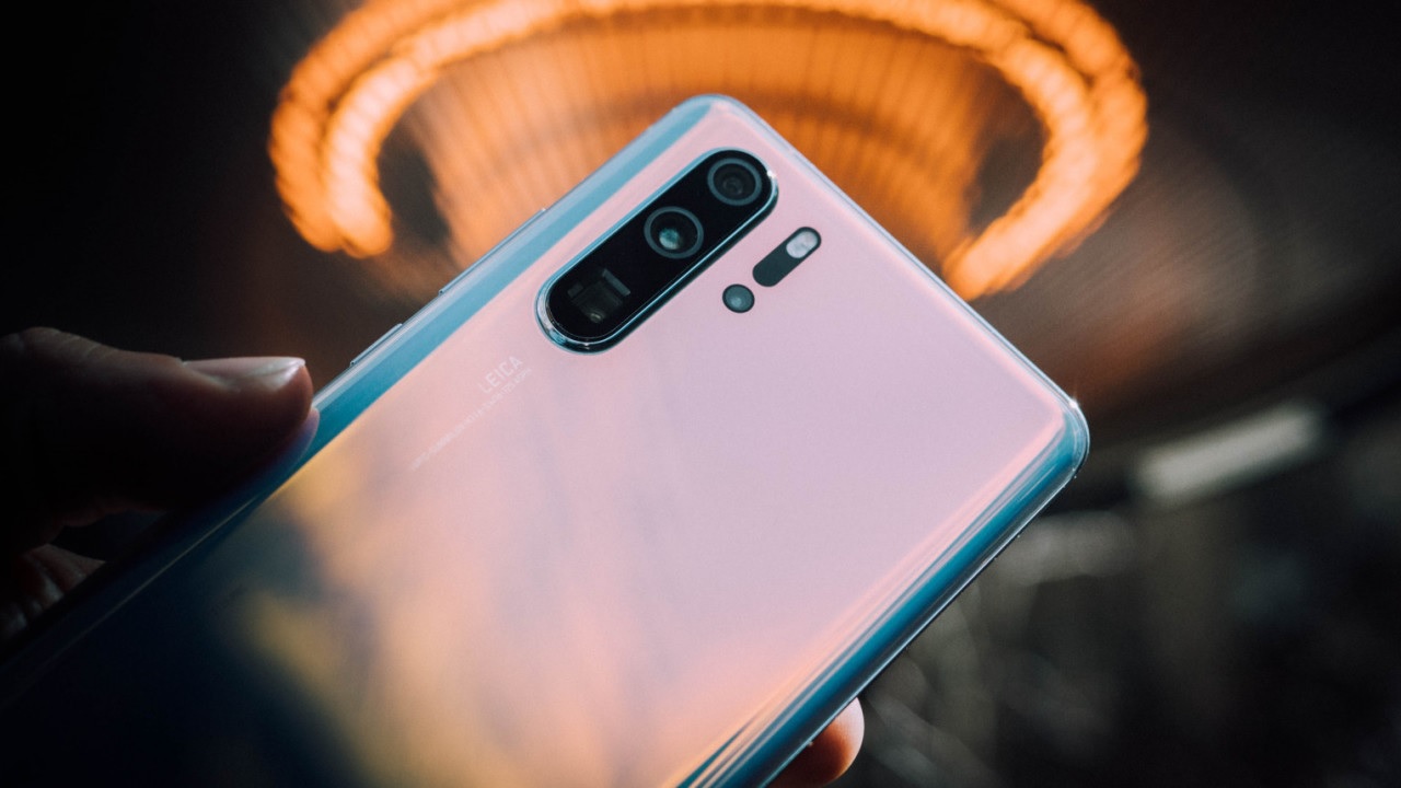 وقتی قدرت DSLR توسط Huawei P30 Pro در سنگاپور دچار چالش میشود وقتی قدرت DSLR توسط Huawei P30 Pro در سنگاپور دچار چالش میشود