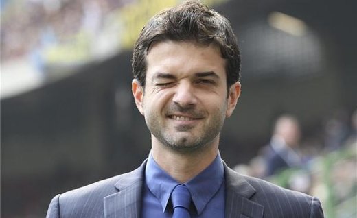 سرمربی استقلال وارد تهران شد +عکس سرمربی استقلال وارد تهران شد +عکس