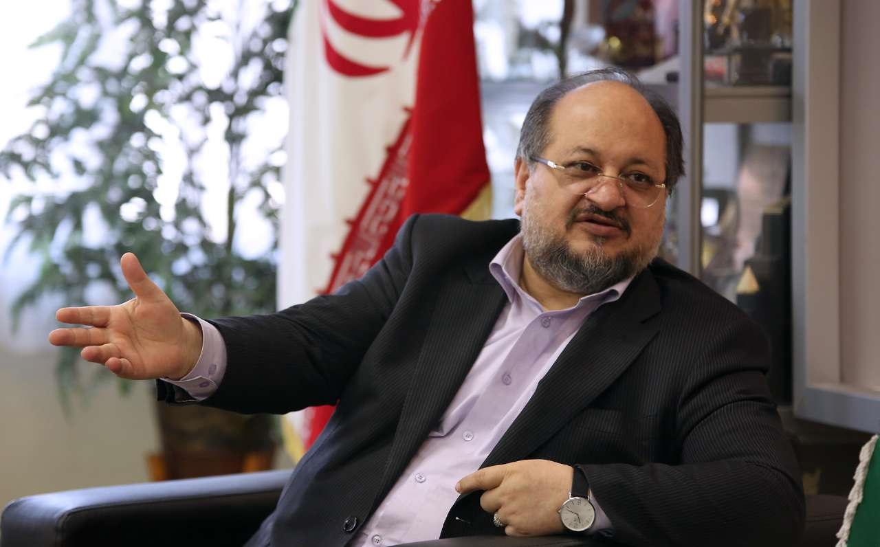 شریعتمداری: ملت و دولت ایران بر بدخواهیها غلبه میکنند +فیلم شریعتمداری: ملت و دولت ایران بر بدخواهیها غلبه میکنند +فیلم