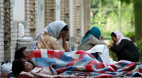کارتن خوابها؛ اسیر راه حلهای کارتونی کارتن خوابها؛ اسیر راه حلهای کارتونی