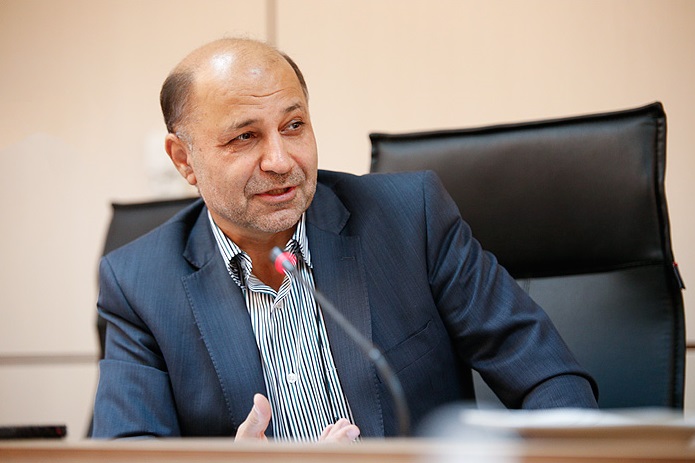قرهخانی: اقدام بریتانیا در توقیف نفتکش ایرانی، راهزنی است قرهخانی: اقدام بریتانیا در توقیف نفتکش ایرانی، راهزنی است