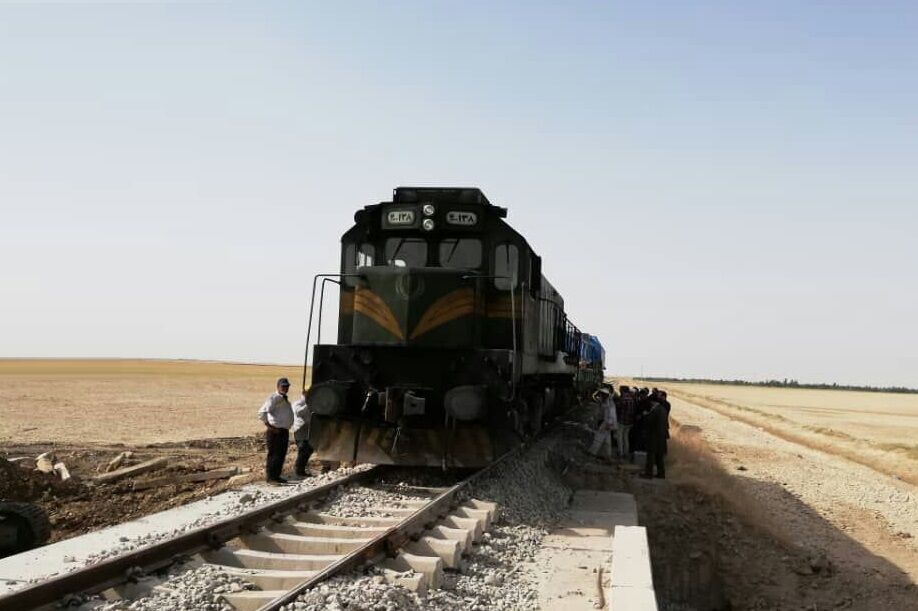 مرگ رئیس قطار باری در محور راه آهن زاگرس مرگ رئیس قطار باری در محور راه آهن زاگرس