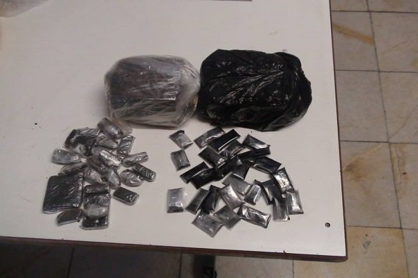 زوج قاچاقچی مواد مخدر دستگیر شدند زوج قاچاقچی مواد مخدر دستگیر شدند