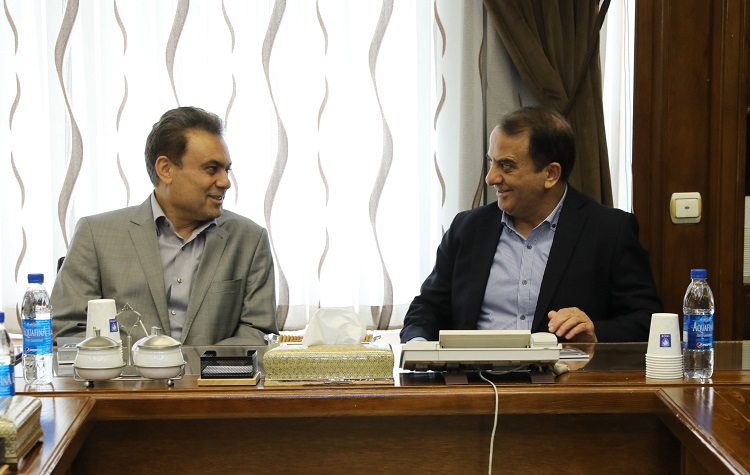 نشست هماندیشی مدیران ارشد بانک ملت و گروه خودروسازی ایران خودرو نشست هماندیشی مدیران ارشد بانک ملت و گروه خودروسازی ایران خودرو