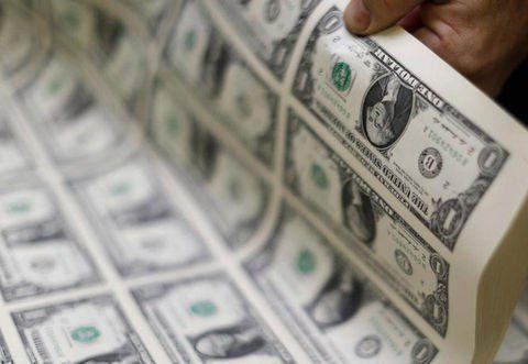 خروج سوداگران از بازار طلا و ارز خروج سوداگران از بازار طلا و ارز