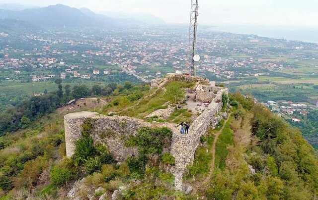 هیجان عبور از راهرویی با ۳۱۱پله شگفت‌انگیز را از دست ندهید