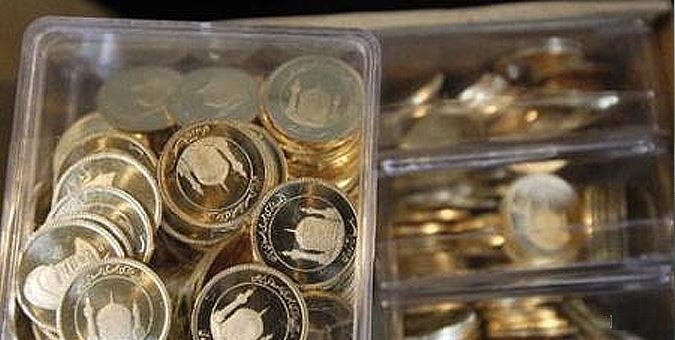چرا سکههای زیر ۱۸سالهها تحویل داده نمیشود؟ چرا سکههای زیر ۱۸سالهها تحویل داده نمیشود؟