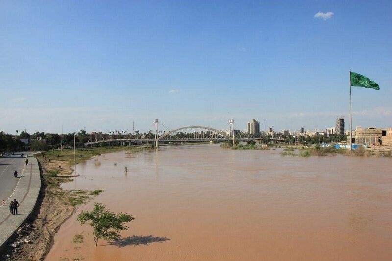 دختر نوجوان در رودخانه کارون غرق شد دختر نوجوان در رودخانه کارون غرق شد