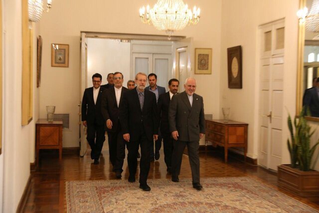 دیدار لاریجانی با ظریف در وزارت خارجه دیدار لاریجانی با ظریف در وزارت خارجه
