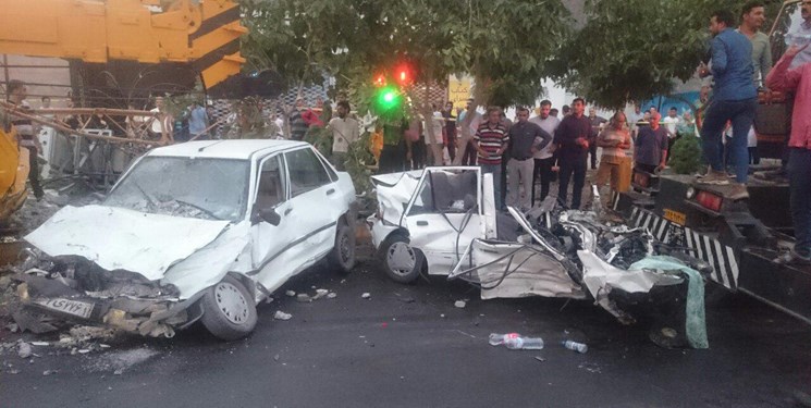 انحراف جرثقیل 9کشته برجا گذاشت انحراف جرثقیل 9کشته برجا گذاشت