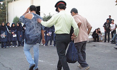 خاطیان درگیری در محمودآباد دستگیر شدند خاطیان درگیری در محمودآباد دستگیر شدند