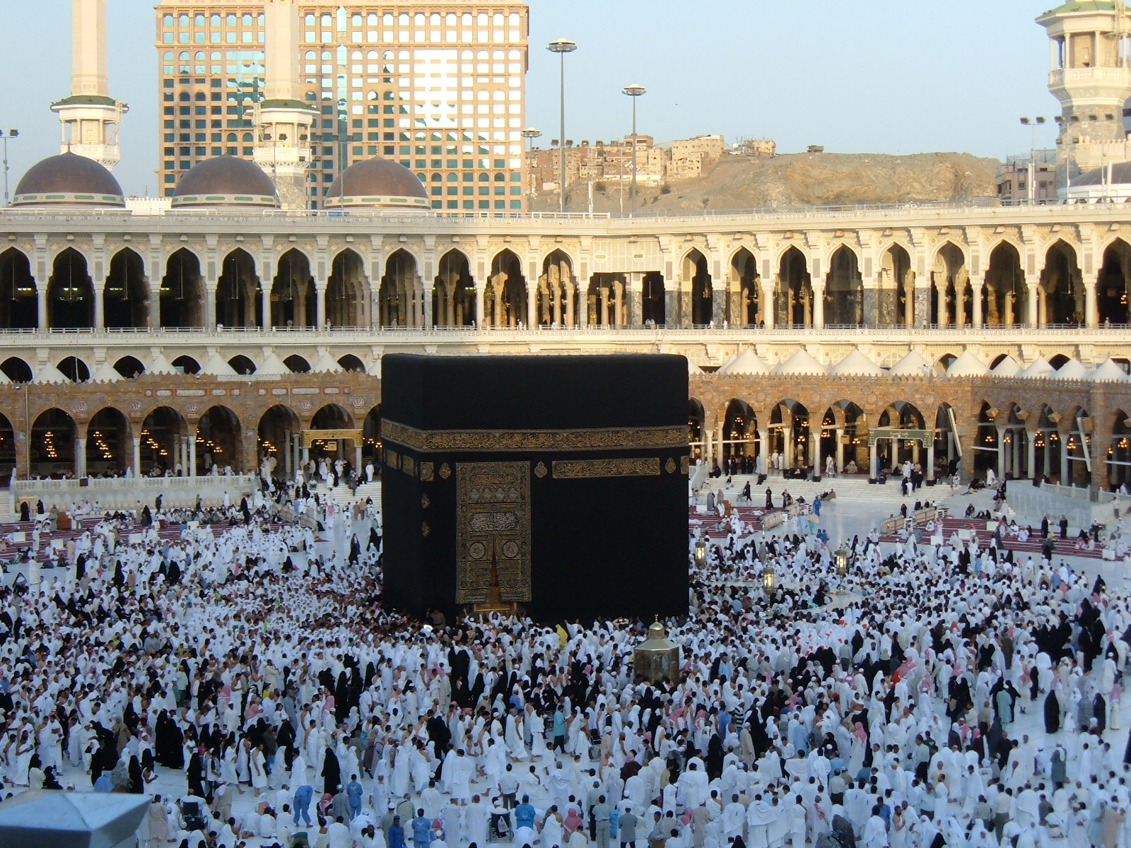 تکذیب انفجار انتحاری مقابل کعبه تکذیب انفجار انتحاری مقابل کعبه