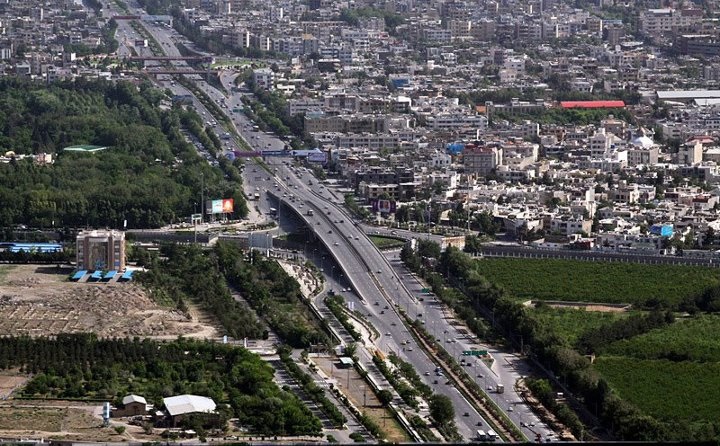 اینجا خانه به متری 13میلیون تومان رسیده است اینجا خانه به متری 13میلیون تومان رسیده است
