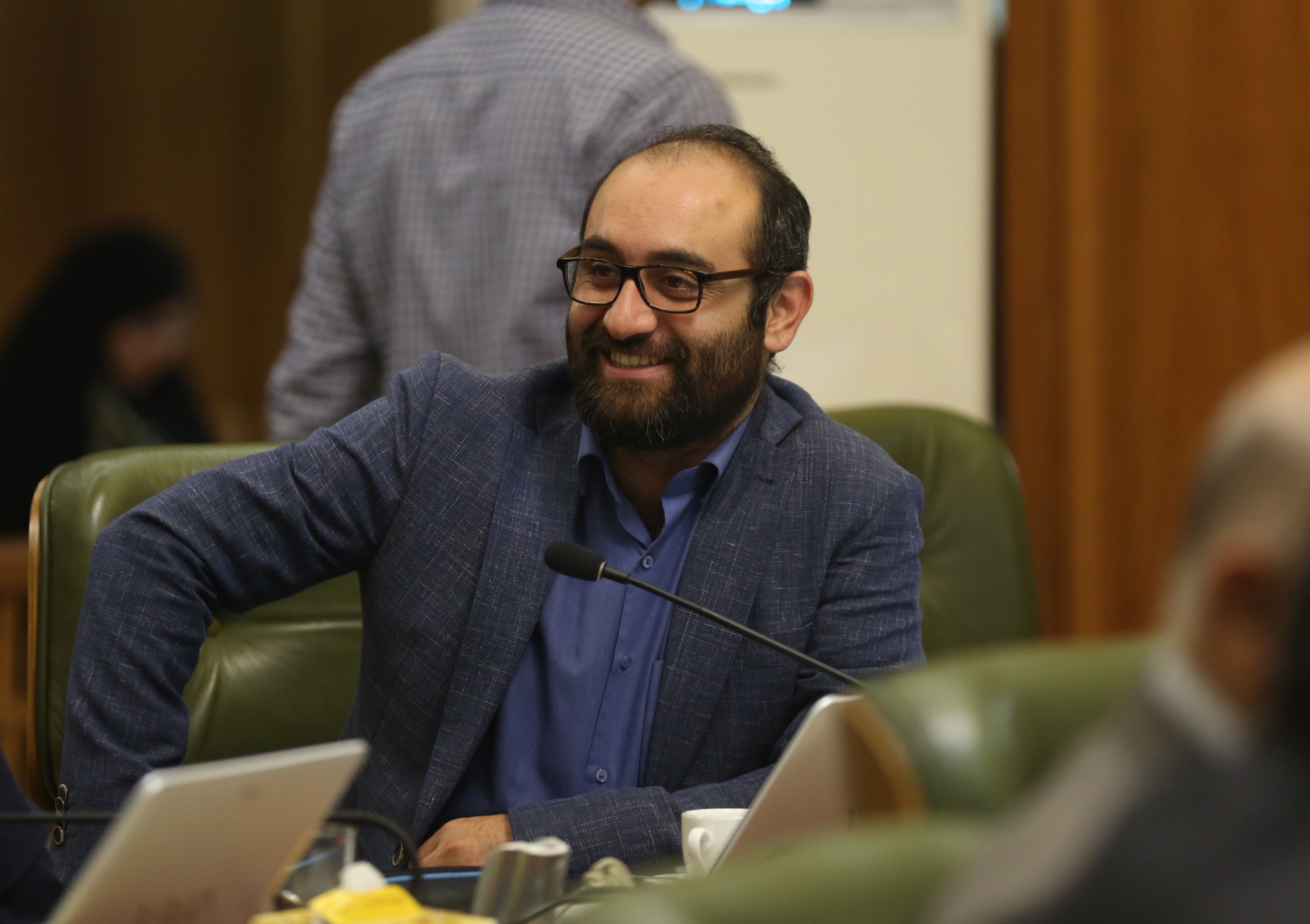 انتقاد به کندن معابر توسط اداره برق و آب و رها کردن آن انتقاد به کندن معابر توسط اداره برق و آب و رها کردن آن