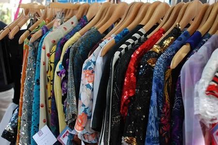 لباس با اتیکت کیلویی چند؟ لباس با اتیکت کیلویی چند؟