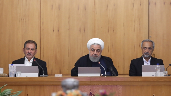 لغو روادید یکطرفه برای ورود اتباع عمانی به ایران دائمی شد/ تصویب آییننامه «حمایت حقوقی و قضایی از کارکنان و مأموران دستگاههای اجرایی» لغو روادید یکطرفه برای ورود اتباع عمانی به ایران دائمی شد/ تصویب آییننامه «حمایت حقوقی و قضایی از کارکنان و مأموران دستگاههای اجرایی»