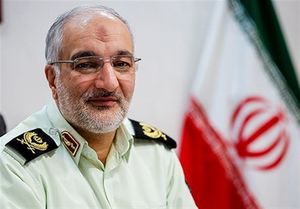 تروریست و قاچاقچی پشت مرزهای غرب و شرقمان ایستادهاند تروریست و قاچاقچی پشت مرزهای غرب و شرقمان ایستادهاند