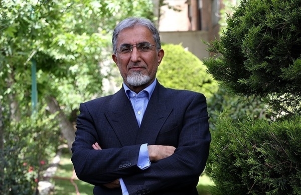 «بازار اکثر کالاها» در حلقه فساد گرفتار است/ هزینه ناکارآمدی نظام اقتصادی را کارگران می پردازند «بازار اکثر کالاها» در حلقه فساد گرفتار است/ هزینه ناکارآمدی نظام اقتصادی را کارگران می پردازند