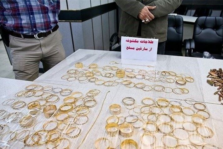 اعضای باند سارقان طلاجات منازل دستگیر شدند اعضای باند سارقان طلاجات منازل دستگیر شدند