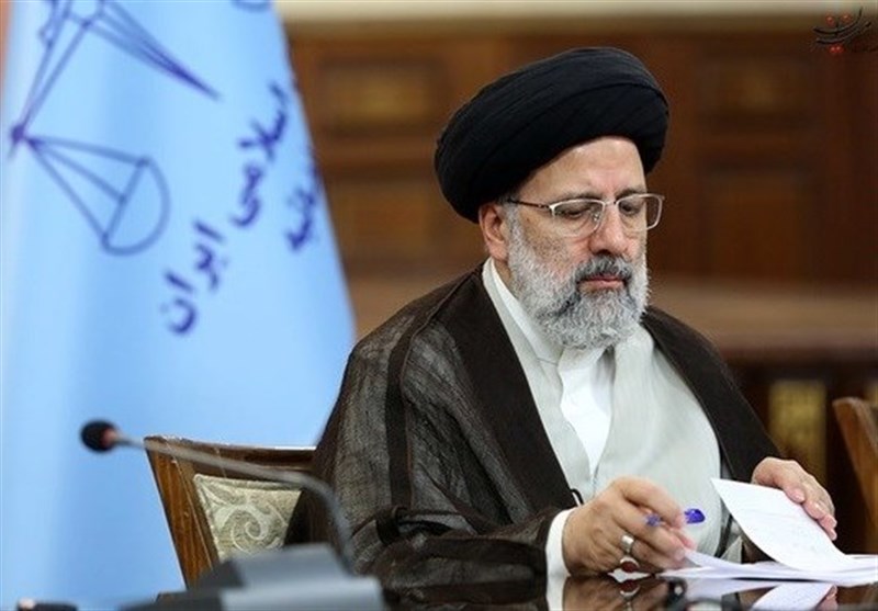 در مبارزه با کالا و ارز بازنگری شود/ نباید کالاها در انبارها بمانند در مبارزه با کالا و ارز بازنگری شود/ نباید کالاها در انبارها بمانند