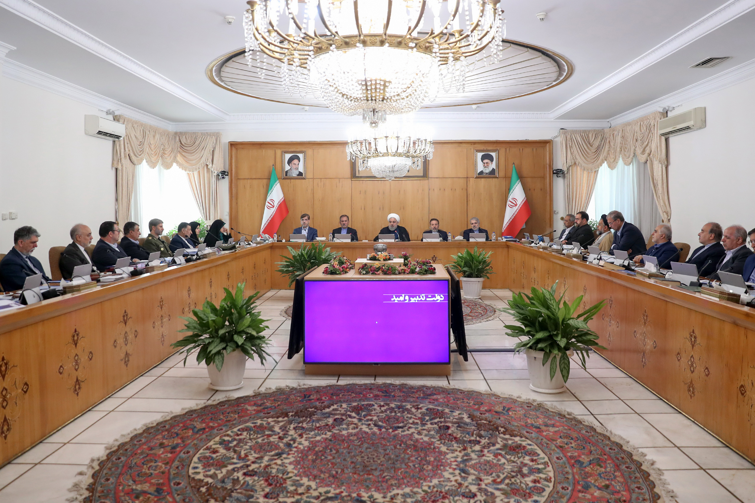 روحانی: دوران اثرگذاری فشار حداکثری به پایان رسیده است/ آمار ایجاد اشتغال طی یکسال اخیر افتخارآمیز است روحانی: دوران اثرگذاری فشار حداکثری به پایان رسیده است/ آمار ایجاد اشتغال طی یکسال اخیر افتخارآمیز است