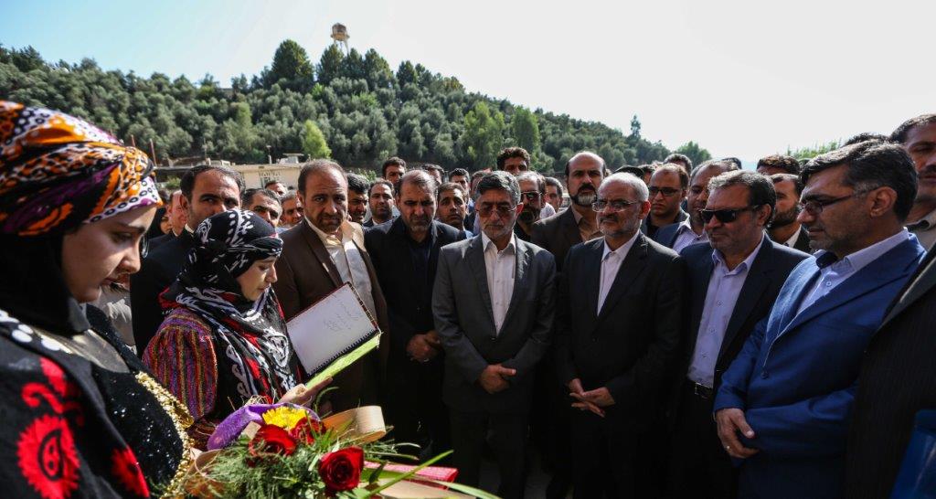 سه پروژه ایرانسل برای احداث و بازسازی مدارس در لرستان افتتاح شد سه پروژه ایرانسل برای احداث و بازسازی مدارس در لرستان افتتاح شد