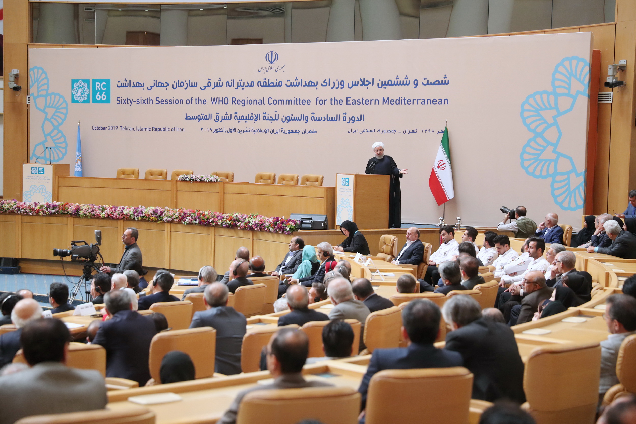 روحانی: بعد از ۱۸ماه فشار، شاهد کاهش رشد نرخ تورم و شاهد رشد مثبت اقتصادی هستیم/ آمریکا شکستخورده این میدان خواهد بود روحانی: بعد از ۱۸ماه فشار، شاهد کاهش رشد نرخ تورم و شاهد رشد مثبت اقتصادی هستیم/ آمریکا شکستخورده این میدان خواهد بود